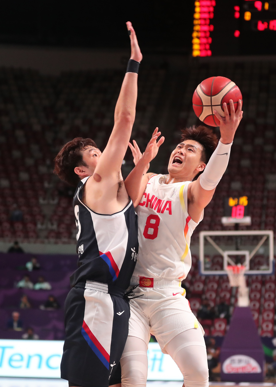 com, 关键时刻, 胡金秋站了