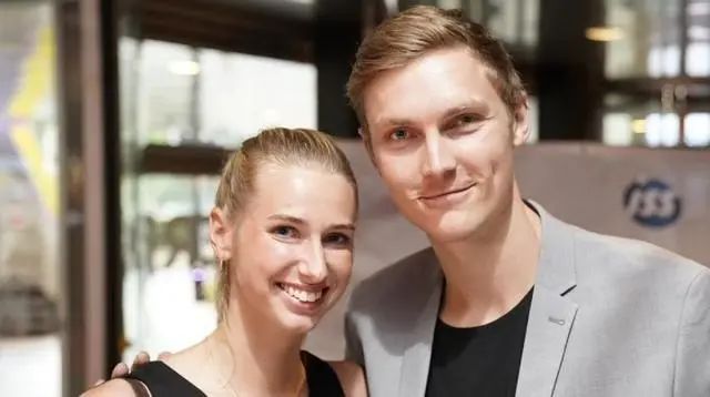 曾是丹麦羽, 个女儿