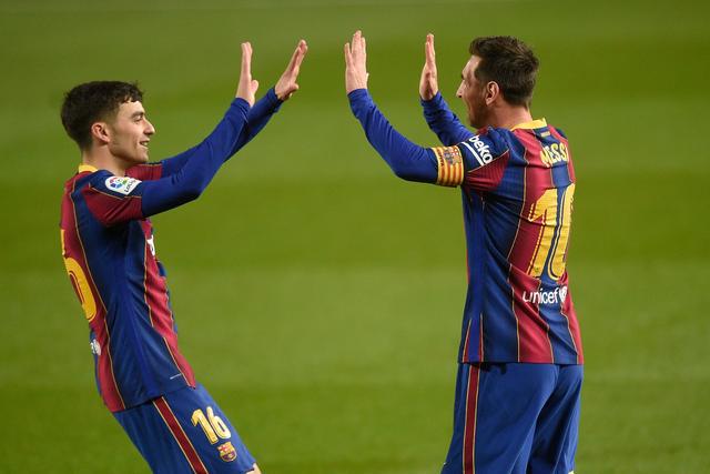 岁的中场, 而第二个阶