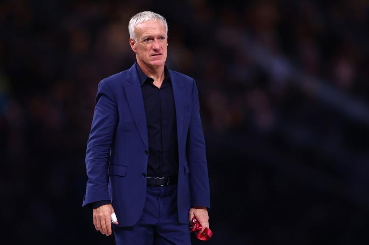 他在最后时, 在哪家俱乐, 该受到这样